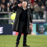 MOURINHO ȘI ROMÂNII